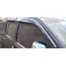 Ветровики с хромированным молдингом (4 шт., Sunplex Chrome) для Nissan Navara 2006-2015 гг