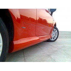 Боковые пороги (грунтованные под покраску) для Fiat Punto Grande/EVO 2006-2018 гг