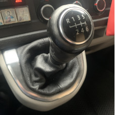 Шкіряний чохол КПП для Volkswagen T6 2015-2024 рр