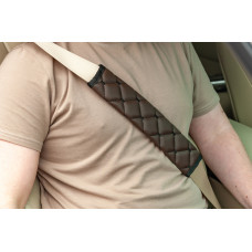 Накладки на ремни безопасности ECO (2 шт, Коричневые с черной строчкой)