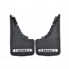 Бризковики малі "Skoda" Серебренн. напис, м'яка структурна гума "Mud-Flaps" (2шт)