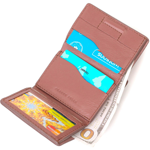 Вертикальное небольшое женское портмоне в три сложения GRANDE PELLE 16784 Пудровый