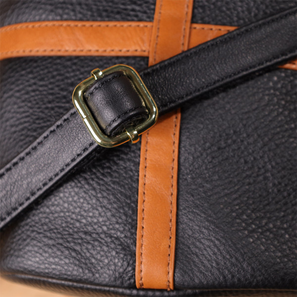 Женская кожаная сумка с коричневой вставкой на лицевой стороне Vintage 22997 Черный