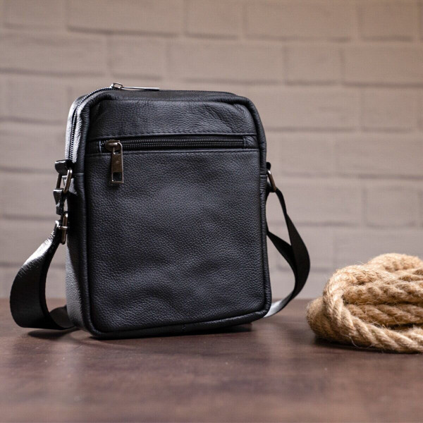 Сумка вертикальная кожаная 14994 Vintage Черная