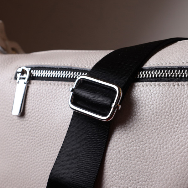 Женская сумка через плечо с необычным бегунком брелком из натуральной кожи Vintage 22616 Белая