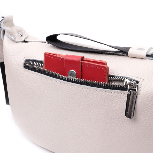 Женская сумка через плечо с необычным бегунком брелком из натуральной кожи Vintage 22616 Белая