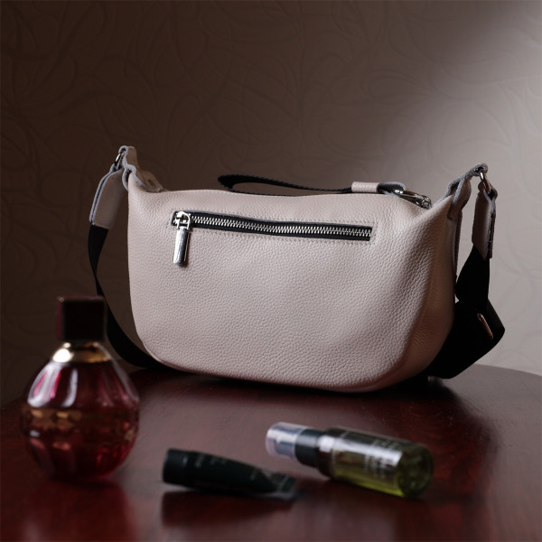 Женская сумка через плечо с необычным бегунком брелком из натуральной кожи Vintage 22616 Белая