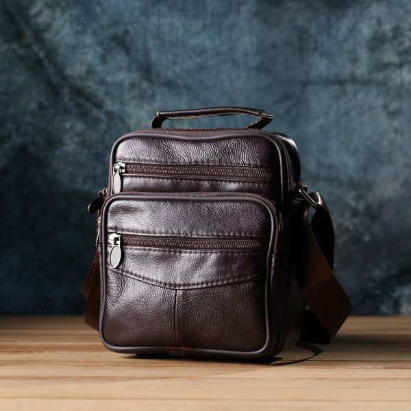 Небольшая вертикальная сумка с ручкой для мужчин из натуральной кожи Vintage 22865 Коричневый