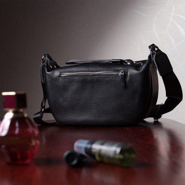 Кожаная женская сумка через плечо с необычным бегунком брелком Vintage 22615 Черная