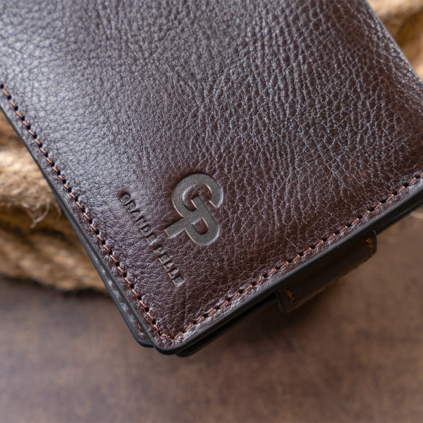 Портмоне горизонтальное Amico на магните на два отделения GRANDE PELLE 11321 Коричневое